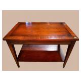 LANE MAHOGANY BANDED END TABLE