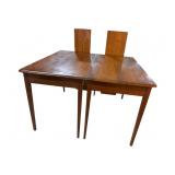 SOLID WALNUT HEPPLEWHITE DINING ROOM TABLE