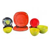 12 PC LOT OF VARIOUS MAKER CERAMIC PLATES AND