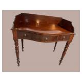 19TH CENTURY MAHOGANY WRITING DESK