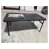 FOLDING TAILGATERS HALF TABLE