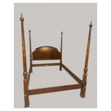 DREXEL FLAMED MAHOGANY QUEEN SIZE POSTER BED