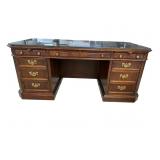 SLIGH MAHOGANY LEATHER TOP EXECUTIVE DESK
