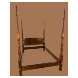 HENREDON QUEEN SIZE TALL POSTER BED