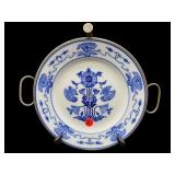 ANTIQUE VILLEROY & BOCH BLUE AND WHITE PLATE