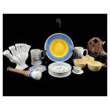 LARGE LOT PORCELAIN/CERAMIC HOUSEHOLD DECORATIVE