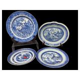 LOT OF 4 BLUE AND WHITE PORCELAIN PLATES AS IS