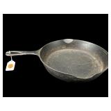 ANTIQUE GRISWOLD #7 CAST IRON SKILLET