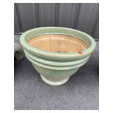 LARGE POTTERY PLANTER