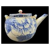 ANTIQUE JAPANESE BLUE AND WHITE PORCELAIN TEAPOT