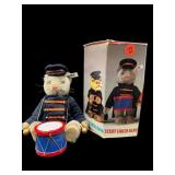 VINTAGE STEIFF CIRCUS BAND CAT BANDSMAN DRUMMER