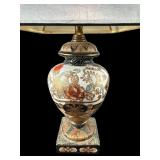 SMALL ORIENTAL PORCELAIN MORIAGE BEDSIDE TABLE
