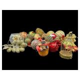 LARGE LOT OF QUALITY CHRISTMAS ORNAMENTS