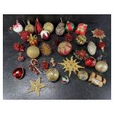 LARGE LOT OF QUALITY CHRISTMAS ORNAMENTS