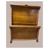 FULL SIZE HIGHBACK OAK BED WITH CLAW FEET
