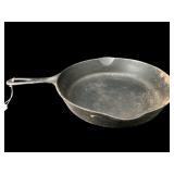 ANTIQUE CAST IRON #8 GRISWOLD CAST IRON SKILLET