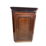 18TH CENT. OAK HANGING CORNER CABINET