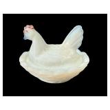 ANTIQUE MINIATURE MILKGLASS CHICKEN ON NEST