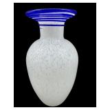 THREADED TOP ART GLASS VASE