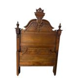 VICTORIAN SINGLE BED
