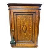 19TH CENTURY OAK INLAID HANGING CORNER CABINET