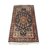 5 FT 6 IN X 3 FT 1 IN HANDMADE RUNNER