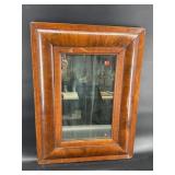19TH CENT. MAHOGANY OGEE MIRROR