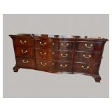 THOMASVILLE FLAMED MAHOGANY 9 DRAWER DRESSER