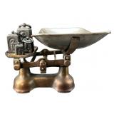 ANTIQUE CAST IRON SCALE