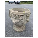 CONCRETE ORNATE ROUND PLANTER