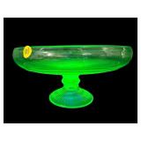 INDIANA GLASS OLD ENGLISH THREADED URANIUM FRUIT