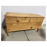 PINE BLANKET BOX