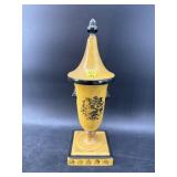 BLACK AND YELLOW DECORATIVE LIONS HEAD TOLEWARE