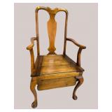 19TH CENT. QUEEN ANNE POTTY CHAIR