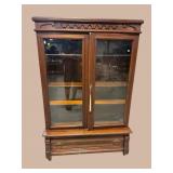 WALNUT VICTORIAN 2 DOOR BOOKCASE