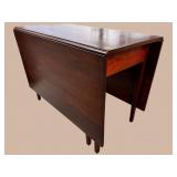SOLID CHERRY HEPPLEWHITE DROP LEAF TABLE