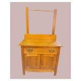 CLEAN OAK WASHSTAND