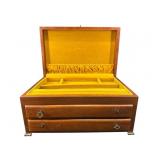 MAHOGANY TABLE TOP JEWELRY BOX