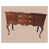 CRAFTIQUE SOLID MAHOGANY QUEEN ANNE SIDEBOARD