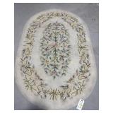 5 FT 5 IN X 3 FT 6 IN OVAL HOOK RUG