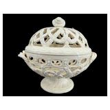 WEDGWOOD OPEN LATTICE ORANGE BOWL WITH LID