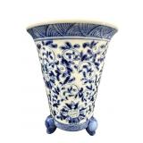 ORIENTAL BLUE AND WHITE PORCELAIN FOOTED VASE
