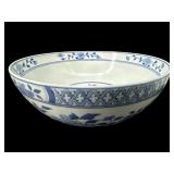 LARGE ORIENTAL BLUE AND WHITE PORCELAIN BOWL