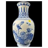 ORIENTAL PORCELAIN BLUE AND WHITE BIRDS AND