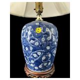 BLUE AND WHITE GINGER JAR PORCELAIN LAMP