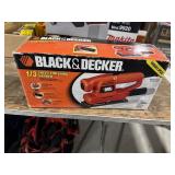 BLACK AND DECKER SANDER IN BOX