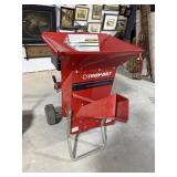 TROY BUILT SUPER TOMAHAWK WOOD CHIPPER