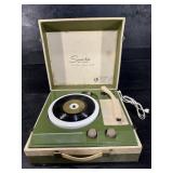 VINTAGE SPEAR-TONE LIONEL RECORD PLAYER