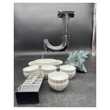 LOT OF PORCELAIN AND PIECE OF CORAL