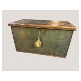 ANTIQUE DOVETAIL BLANKET BOX